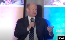 民主党籍联邦参议员克里斯·库恩斯