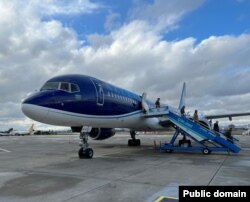 Azərbaycan təyyarəsi Türkiyəyə kömək aparıb (Foto Fövqəladə Hallar Nazirliyinindir)