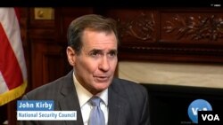 2023年2月10日，白宫国家安全委员会发言人约翰·科比在接受美国之音中文部白宫记者黄耀毅的采访。