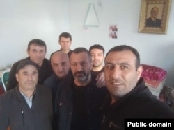 Tofiq Yaqublu Müsavat Partiyasında aclıq edən AXCP fəallarına baş çəkib