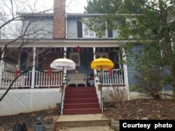 Rumah Kartika Inggas, Ketua Banjar Bali USA wilayah Washington, DC area (DMV) untuk Upacara Kuningan (foto: courtesy).