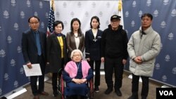 정 박 미 국무부 동아태 부차관보가 7일 서울에서 이신화 한국 북한인권국제협력대사와 함께 납북자 가족들을 만났다. 왼쪽 위부터 시계방향으로 김정삼 씨, 손명화 대표, 박 부차관보, 이 대사, 최성룡 이사장, 황인철 대표, 이미일 이사장.