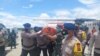 Evakuasi delapan jenazah korban serangan KKB berhasil dilakukan Senin (7/3). Jenazah dikirim ke RSUD Mimika untuk diotopsi. (Kapendam XVII/Cenderawasih, Papua)
