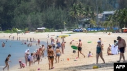 (แฟ้มภาพ) นักท่องเที่ยวอย่างน้อย 5,000 คนติดค้างอยู่ในประเทศไทย เมื่อ 13 มีนาคม 2022 หลังสงครามรัสเซีย-ยูเครนปะทุขึ้น