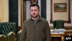 រូបឯកសារ៖ ប្រធានាធិបតី​អ៊ុយក្រែន​លោក Volodymyr Zelenskyy ក្នុង​អំឡុង​ពេល​ថ្លែង​សុន្ទរកថា​តាម​អនឡាញ​មួយ​កាលពី​ថ្ងៃទី១២ ខែមីនា ឆ្នាំ២០២២។