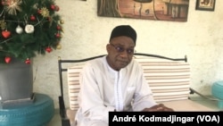 Saleh Kebzabo vice-président du CODNI, au Tchad, le 13 mars 2022. (VOA/André Kodmadjingar).