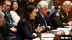 애브릴 헤인스 미 국가정보국장이 8일 하원 정보위원회 청문회에서 증언했다.