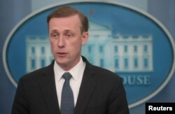Arhiva - Savetnik za nacionalnu bezbednost Džejk Saliven govori na brifingu za medije u Beoj kući, 22. marta 2022.