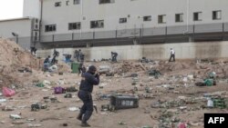 En juillet, le pays avait été secoué par une vague d'émeutes et de pillages, à l'origine causés par l'incarcération de l'ex-président Jacob Zuma.