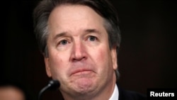 Hakim Brett Kavanaugh saat memberikan kesaksian di depan Komite Yudisial Senat dalam sidang dengar pendapat pencalonannya sebagai hakim agung AS di Capitol Hill di Washington, 27 September 2018.