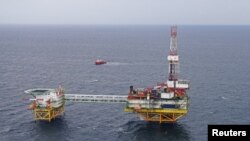 발트해에 있는 러시아 해양석유시추선. (자료사진)