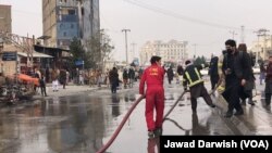 محل انفجار در شهر مزار شریف که در اثر آن دست کم هفت غیرنظامی کشته شدند