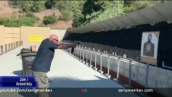 Paisje të jashtëligjshme konvertojnë pistoletat në mitralozë