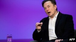 资料照- 马斯克今年4月在加拿大蒙特利尔出席会议。