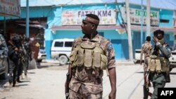 L'armée somalienne a repris aux islamistes radicaux shebab le contrôle d'un port "stratégique" qu'ils occupaient depuis plus d'une décennie, ont annoncé lundi le Premier ministre