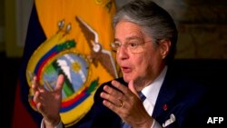 厄瓜多尔总统拉索在厄瓜多尔驻美国使馆接受法新社的采访(2022年12月20日）