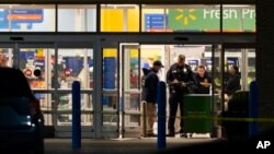 미국 동부 버지니아주 체서피크의 '월마트'에서 22일 밤 총격이 발생했다.