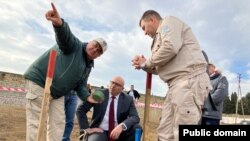 ABŞ-nin Müvəqqəti işlər vəkili Hüqo Qevara (Mənbə: ABŞ-ın Azərbaycandakı səfirliyi)