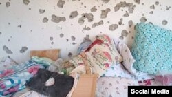 جای گلوله‌های شلیک شده به خانه‌های روستایی در ایذه توسط نیروهای حکومتی