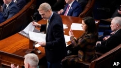 Dan Majalisar Wakilai Jim Jordan Da Sauran 'yan Majalisa a zauran majalisar