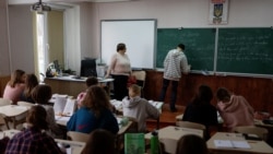 [생생 라디오 매거진] 미국의 공용어는 영어... LA 타임스 한인 이중국적자 조명