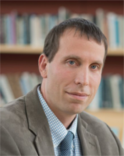 华盛顿智库捍卫民主基金会亚洲接触项目主任戈德斯坦(Lyle Goldstein)(照片来源：大学网站）