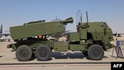 ARHIVA - Američki raketni lanser M142 HIMARS (Foto: Giuseppe CACACE / AFP)