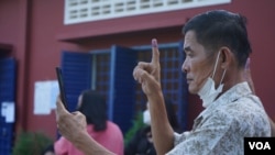 កម្រងរូបភាព៖ ពលរដ្ឋនៅសង្កាត់ភ្នំពេញថ្មី ខណ្ឌសែនសុខ ចេញទៅបោះឆ្នោតក្រុមប្រឹក្សាឃុំសង្កាត់