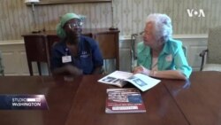 Penzioneri pomažu migrantima da steknu državljanstvo