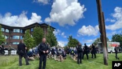 دستگیری ٣١ عضو گروه موسوم به «جبهه میهن‌پرست» در آیداهو. ١١ ژوئن ٢٠٢٢