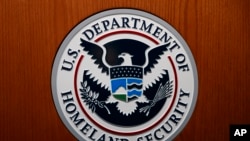 美国国土安全部徽标。(美联社照片)