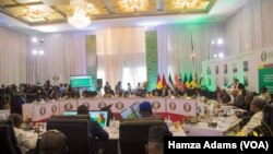 Les chefs d'État de la Communauté économique des États de l'Afrique de l'Ouest en conclave à Accra, au Ghana.