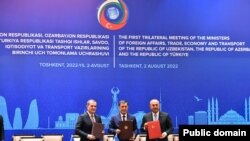 Daşkənddə Azərbaycan-Türkiyə-Özbəkistan üçtərəfli görüşü olub