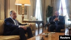 Ministar inostranih poslova Rusije Sergej Lavrov tokom sastanka sa egipatskim kolegom Samehom Šukrijem u Kairu, 24. jula 2022.
