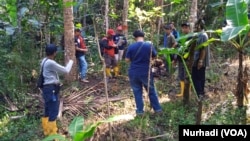 Pengukuran lahan pekan ini menyasar 313 bidang tanah untuk mengejar target penyelesaian bendungan. (Foto: Nurhadi)