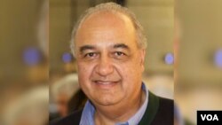 مراد طاهباز، یکی از شهروندان زندانی آمریکایی ایران‌الاصل که روز دوشنبه از ایران خارج شد. 