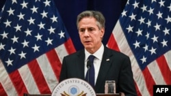 រដ្ឋមន្ត្រីការបរទេសសហរដ្ឋអាមេរិកលោក Antony Blinken ថ្លែងនៅក្នុងសន្និសីទសារព័ត៌មានមួយ ក្រោយចូលរួមកិច្ចប្រជុំកំពូលរដ្ឋមន្ត្រីការបរទេសអាស៊ានលើកទី ៥៥ នៅរាជធានីភ្នំពេញ ថ្ងៃទី ៥ ខែសីហា ឆ្នាំ ២០២២។