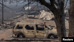 Automobil uništen u požaru Mekini, 1. avgust 2022.