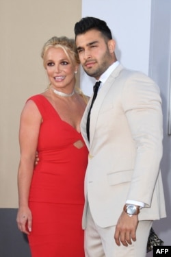 سام اصغری و بریتنی اسپیرز