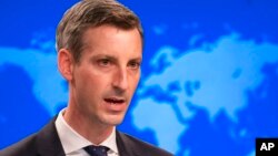 ARHIVA - Portparol Stejd departmenta Ned Prajs (Foto: AP//Manuel Balce Ceneta, Pool)