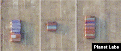 지난달 촬영한 고화질 위성사진에서 17m 직사각형 형태의 화물이 서로 붙어있는 모습이 3개 지점에서 확인된다. 자료=Planet Labs