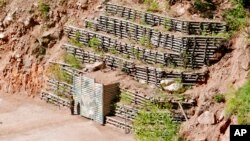 북한이 지난 2018년 5월 공개한 풍계리 핵실험장 갱도 입구.