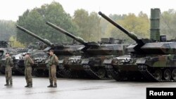 آلمان یکی از عمده‌ترین کشورهای کمک کننده به اوکراین است و پیش از این نیز تانک‌های لیوپارد را به نیروهای اوکراینی فراهم کرده بود.