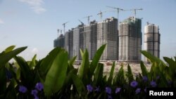 រូបឯកសារ៖ សំណង់អគារស្នាក់នៅក្នុងក្រុង Johor ប្រទេសម៉ាឡេស៊ី កាលពីថ្ងៃទី២៦ ខែកុម្ភៈ ឆ្នាំ២០១៩។