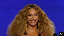 FILE - Beyonce tampil di Penghargaan Grammy tahunan ke-63 di Los Angeles, 14 Maret 2021. (AP/Chris Pizzello, File)