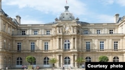 Fransa Senatının binası (Mənbə Fransa Senatı)