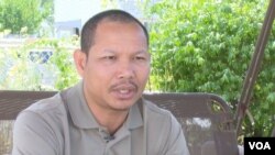 Men Vannak is a 41 year-old political activist and a Cambodian American citizen, in Lowell, Massachusetts, on August 3, 2016. (VOA Khmer)
