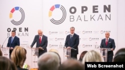 Природно е да се свртиме кон оние кои ни се најблиски и да работиме тесно за да обезбедиме достапност на храна и договоривме прво меѓу себе да си помагаме доколку се соочиме со недостиг на домашните пазари“, изјави Димитар Ковачевски, премиер на Северна Македонија.