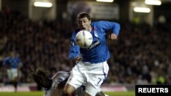 შოთა გლაზგო "რეინჯერსის" მაისურით