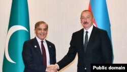 İlham Əliyev və Şahbaz Şərif (Foto president.az saytınındır)